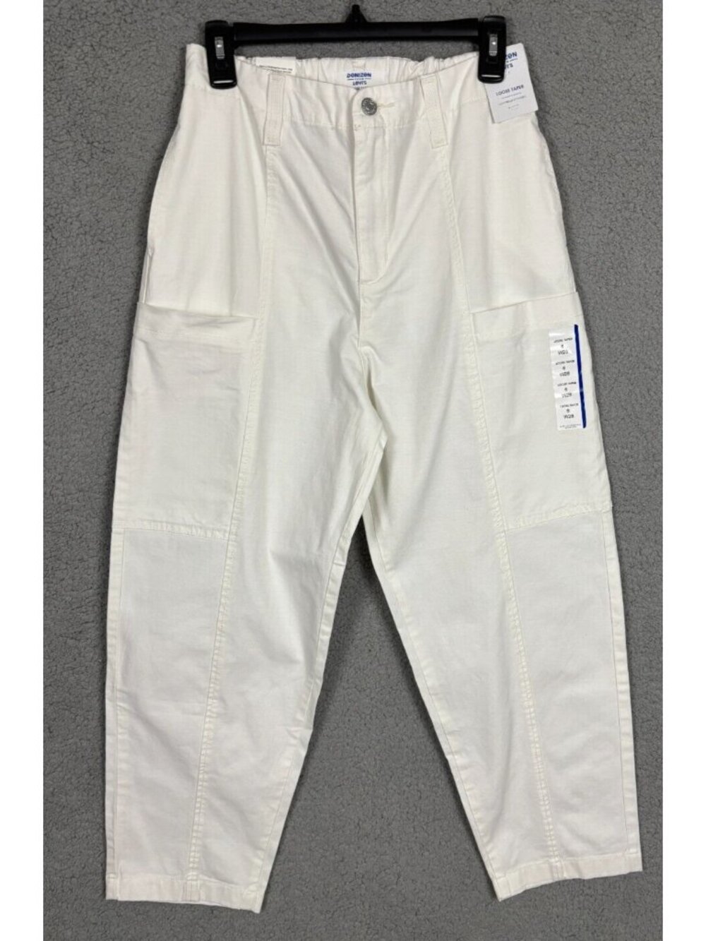DENIZEN from Levi's Women's High-Rise Loose Fit Taper Jeans 6/28W  White NWT's.